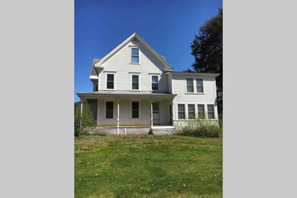 Winnisquam Lake House Tilton Exterior photo